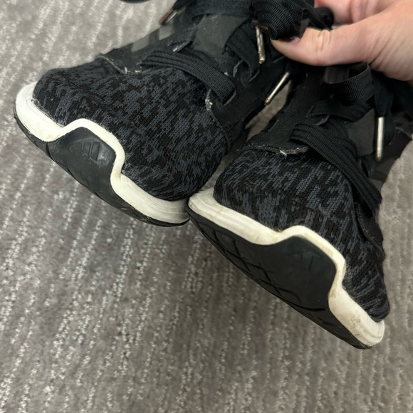 Adidas Edge Lux 3 "Core Black/Carbon" Running Shoe, Size 8.5 - Picture 7 of 11